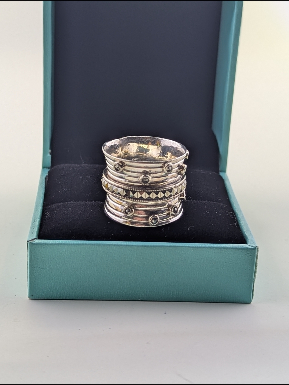 💎 Vintage Sterling Silver Marcasite Meditation Ring  💎